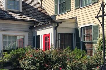 Turist apartmanları Howard's Creek Inn