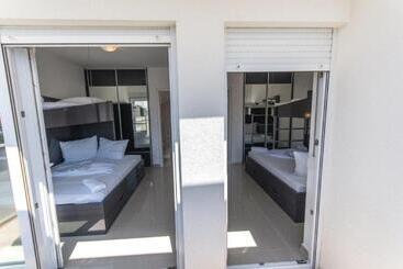 آپارتمان‌های توریست‌ها Villa Tina