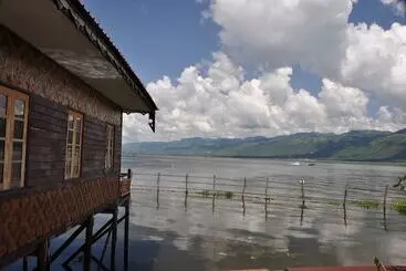 هتل Ann Heritage Lodge
