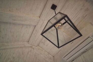 هتل Nirvana Wellness Huts White Bay