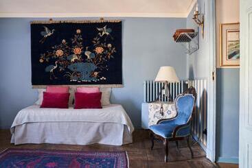 تختخواب و صبحانه Colazione In Piazza Castello