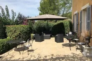 Bed and Breakfast La Bastide Tara