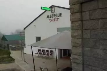 Albergue Ortiz   Hostel