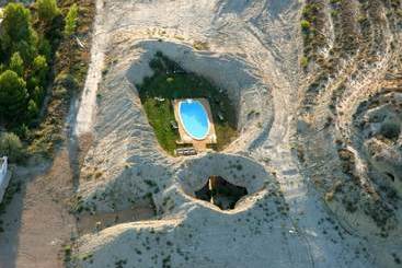 Отель Cueva Tardienta Monegros Adults Only