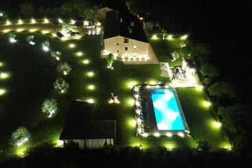 ツーリストアパートメント Mas Rosset   Luxury Villa Girona   Costa Brava