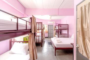 Hatyai Dee Hostel