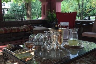 Otel Innbuffalo Off Elmwood