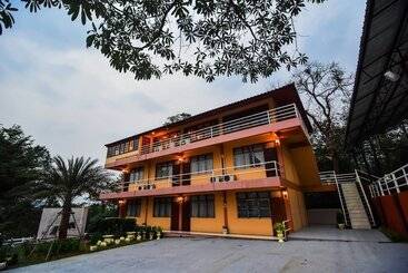 Hotel Royal Green Valley Resort