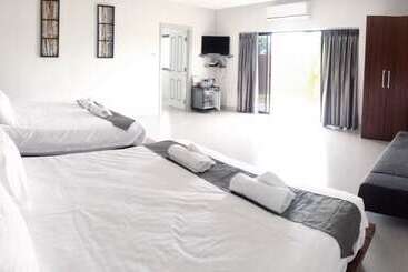 هتل Tamara Resort Bangsary