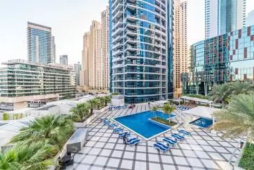 آپارتمان‌های توریست‌ها Maison Privee   Stunning 3 Floor Villa With Kids Room & Rooftop Terrace Over Dubai Marina