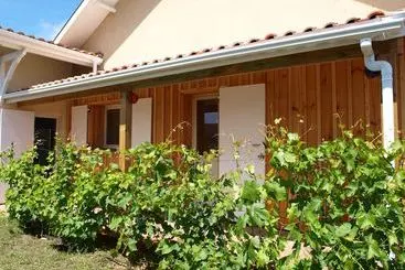 ペンション B&b La Cabane De Noreda