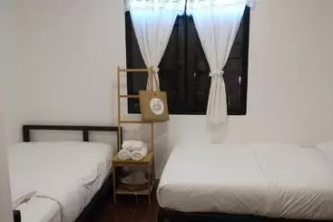 Majatalo Comeneetee Uthai