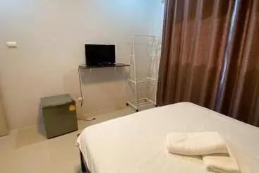 Khaolak Mind Home Hostel