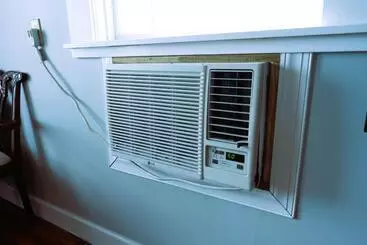 Hotelli Oakpak Inns   Enjoy All Inclusive Snack Beverages Wine & Beer During The Stay