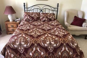 مبيت وإفطار The Abbé House Inn