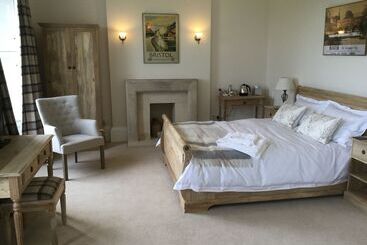 تختخواب و صبحانه The Old Vicarage At Oakridge