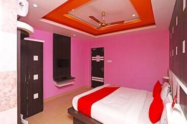 Hotel Galaxy International ! Puri