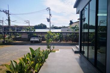 Mayor Hotel Villa Cha Am