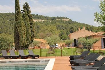 بيت ريفى Château Perreal