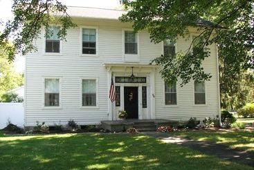 Vancleef Homestead Bed & Breakfast