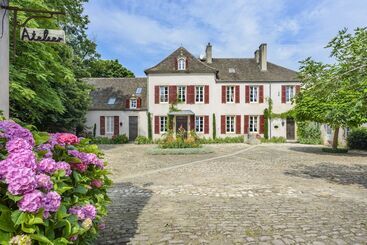 بنسيون Maison Le Village   Maison D’hôtes