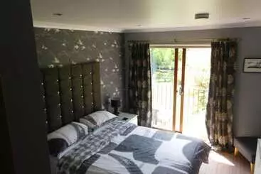 ペンション Riverside House