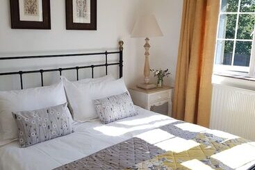 住宿加早餐  Wisteria Haze