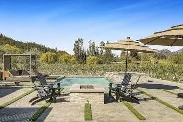 Turistihuoneistot Vineyard Villa