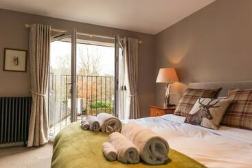 مسافرخانه The Manor At Abberley