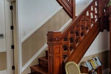 בית מלון כפרי Lake Huron Lodge