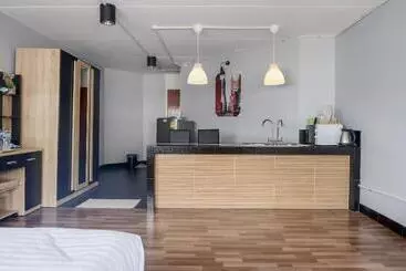 Hotel Bangkok Impact Popular Comdominium