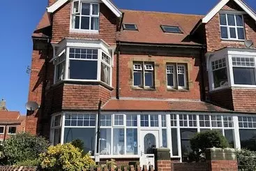 Bed and Breakfast Raven House