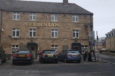 簡易ホテル The Golden Lion