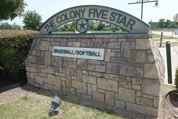 Hotelli Holiday Inn Express & Suites   Plano   The Colony, An Ihg