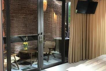 آپارتمان Ngoi House