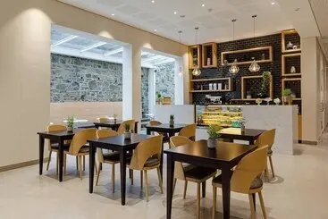 Protea Hotel By Marriott Cape Town Waterfront Breakwater Lodge