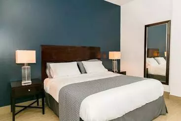 Commodore Hotels
