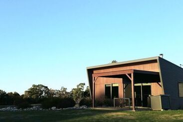 Cabane Blaze Rock Retreat