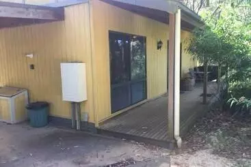 Resort Idyllic Retreat For 4 People In Beautiful Otway Ranges, Recharge & Refresh In Hot Tub
