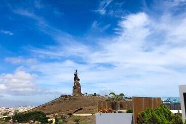 هتل Hôtel Colonia