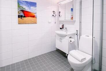 酒店 Li Kuohu Kangasala