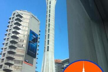 هاستل Metro Adventurer Backpackers