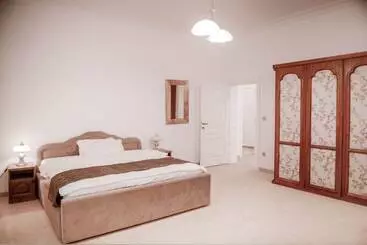 هتل آپارتمان Heritage
