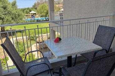 Casa De Rosa Apartments & Studios