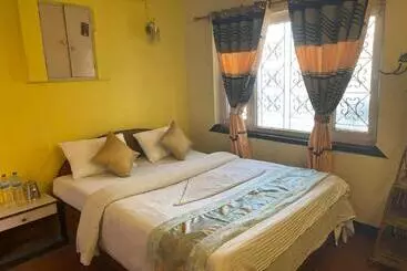 پانسیون Nirvana Green Peace Home