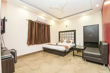Fabhotel De Sivalika   500m From Belur Math