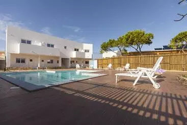 Sagres Sun Stay  Surf Camp & Hostel