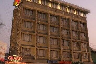 Hotel Grand Residency