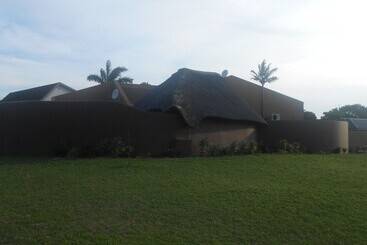 Hotel Natal Mahogany