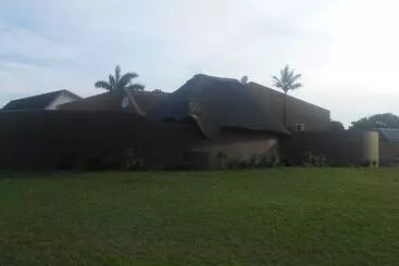 هتل Natal Mahogany